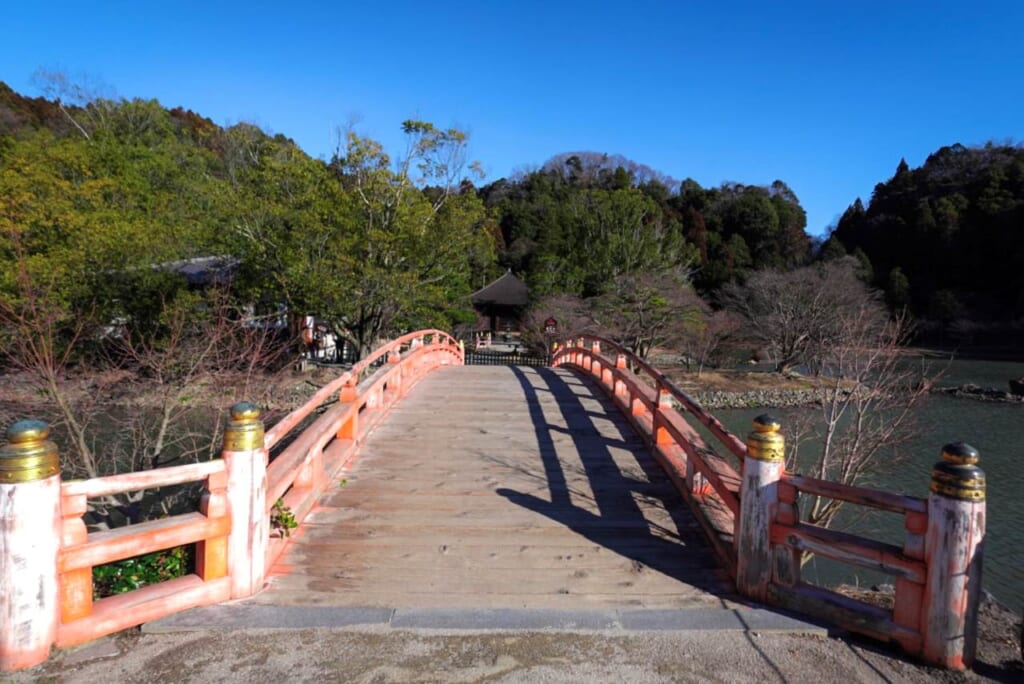 Rote Brücke in Japan