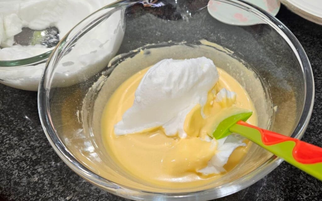 Backen eines japanischen Käsekuchen