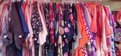Euer Guide für Secondhand-Kimonos in Tokio