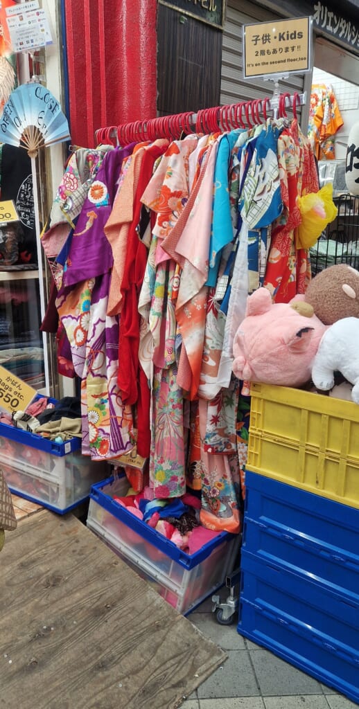 Kinder-Kimonos