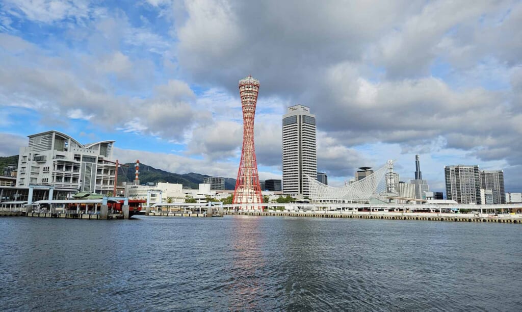 Kobe: Eine moderne Hafenstadt in der Kansai-Region
