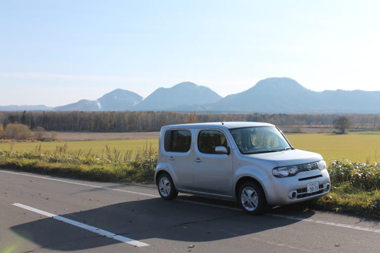 Noleggiare un’auto e guidare in Giappone: guida completa per un viaggio on the road